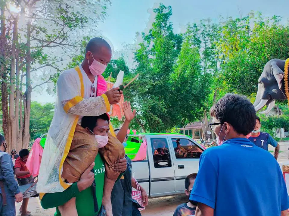 เปิดภาพ งานบวชนาค วิถีใหม่ยุคโควิด เมื่อทุกอย่างเลื่อนไม่ได้