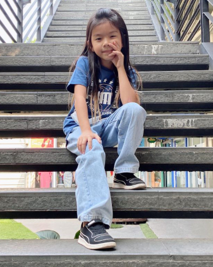 โบว์ แวนด้า อวดความสวยของลูกสาว น้องมะลิ ยิ่งโตก็สวย หน้าตาดีได้พ่อแม่มาเต็มๆ