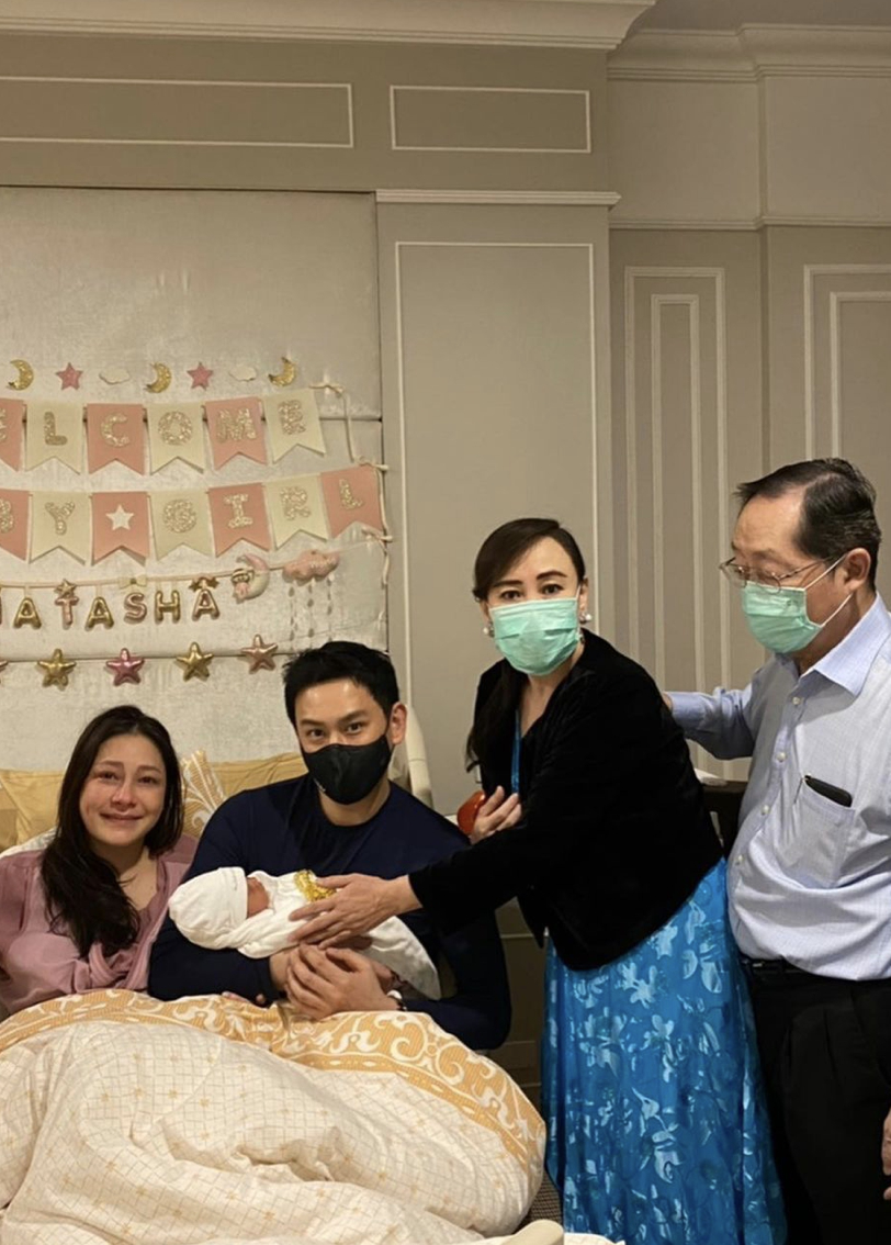 นาตาลี ฟลุค เกริกพล จัดงานวันเกิดเป่าเค้กก้อนแรกให้ทายาทแสนล้าน น้องนาตาชา