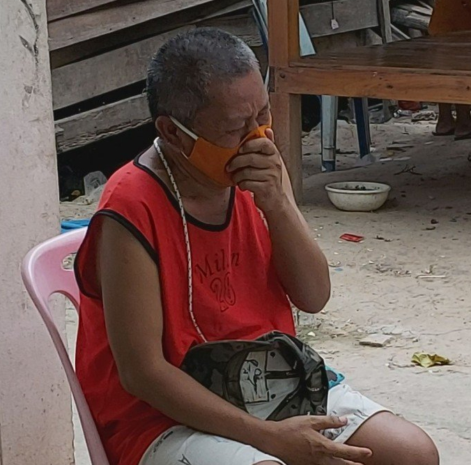 อดีตพ่อครัวปลอมเป็นพระ ลวงชาวบ้านใส่บาตร สารภาพทั้งน้ำตาทำไปเพราะตกงาน