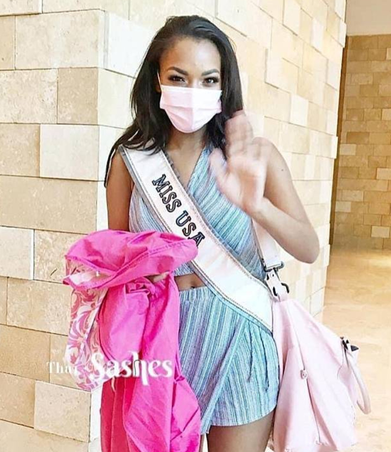 Miss Universe USA 2020 โดนถล่มยับ หลังใส่ "รองเท้าแตะ" รายงานตัว