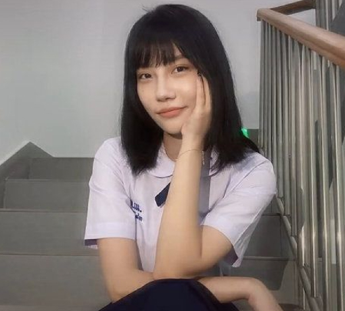 สาวจีนแต่งลุคแนนโน๊ะ เหมือนกันอย่างกับฝาแฝด เหมือนจนขนลุก