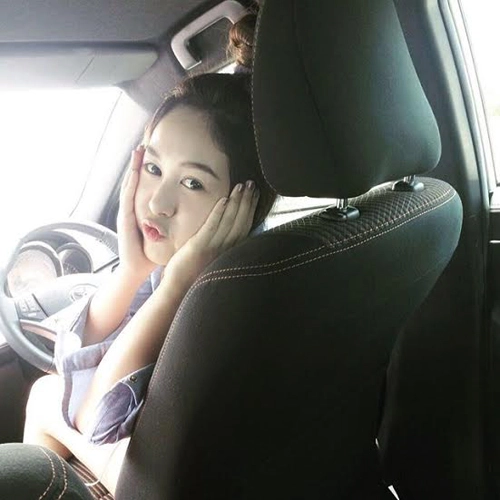 เปิดภาพ รถป้ายแดง ตั๊ก มยุรา เคยซื้อให้ลูกสาว น้ำตาล ณัชชา จนชาวเน็ตด่ายับ