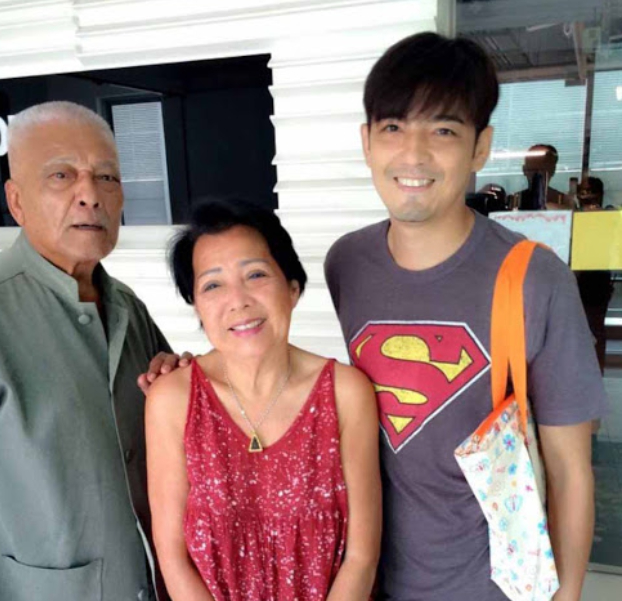 หนุ่ม ศรราม ทำหน้าที่พ่อดูแลลูกสาว น้องวีจิ เป็นอย่างดี
