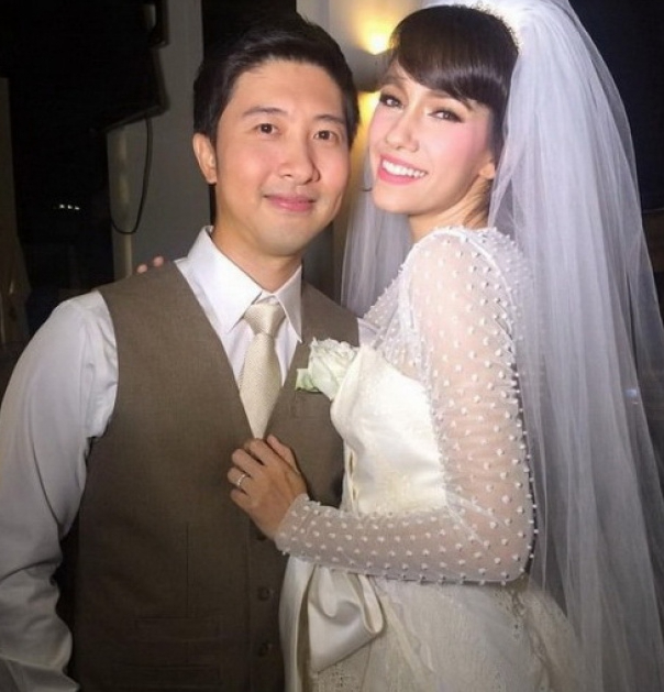 คู่รักดาราชื่อดัง ที่จัดงานวิวาห์แบบเรียบง่าย ไม่มีสินสอด แม้แต่บาทเดียว