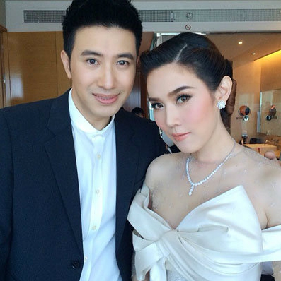 คู่รักดาราชื่อดัง ที่จัดงานวิวาห์แบบเรียบง่าย ไม่มีสินสอด แม้แต่บาทเดียว