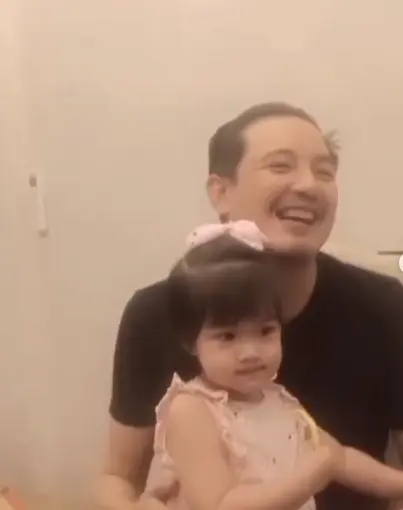หนุ่ม ศรรามเผยคลิป น้องวีจิ ชวนคุณย่าเดินออกกำลังกาย สุดน่ารัก