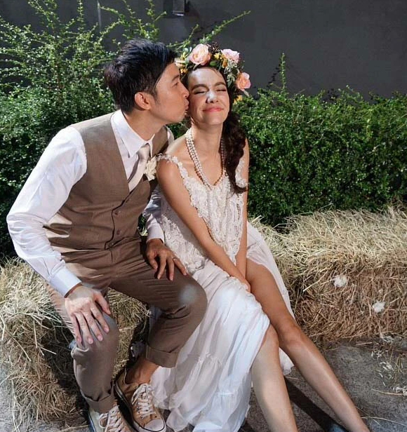 คู่รักดาราชื่อดัง ที่จัดงานวิวาห์แบบเรียบง่าย ไม่มีสินสอด แม้แต่บาทเดียว