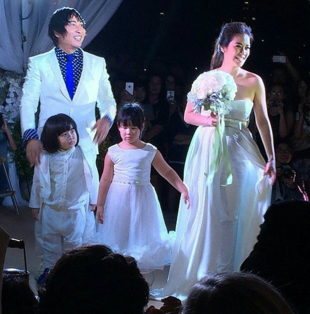 คู่รักดาราชื่อดัง ที่จัดงานวิวาห์แบบเรียบง่าย ไม่มีสินสอด แม้แต่บาทเดียว