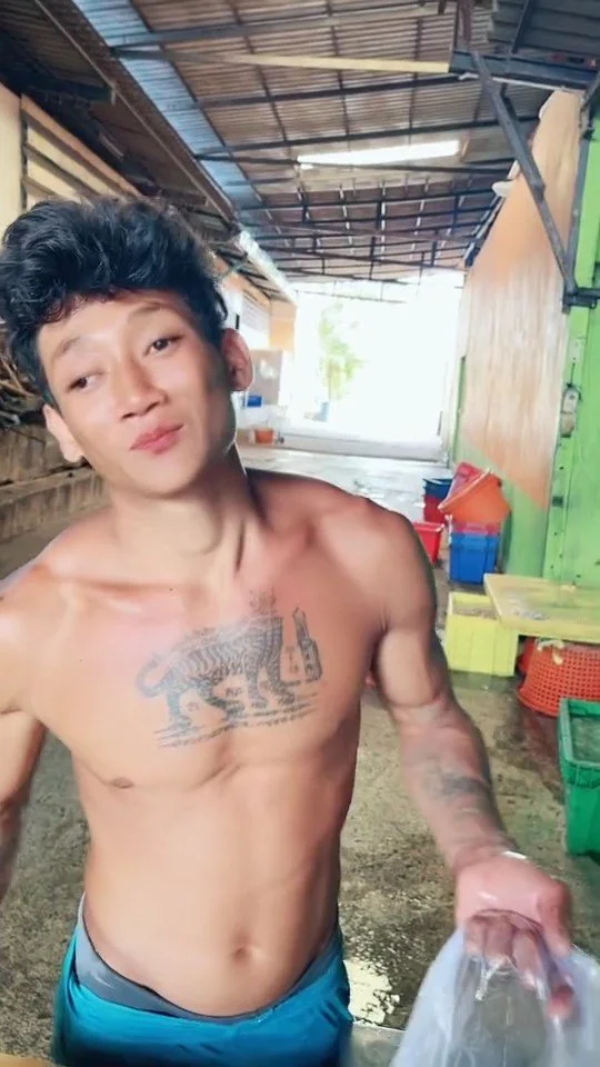 พี่เป้ หนุ่มเมียนมาได้เจอพี่สาวอีกครั้งหลังเป็นดาวtiktok