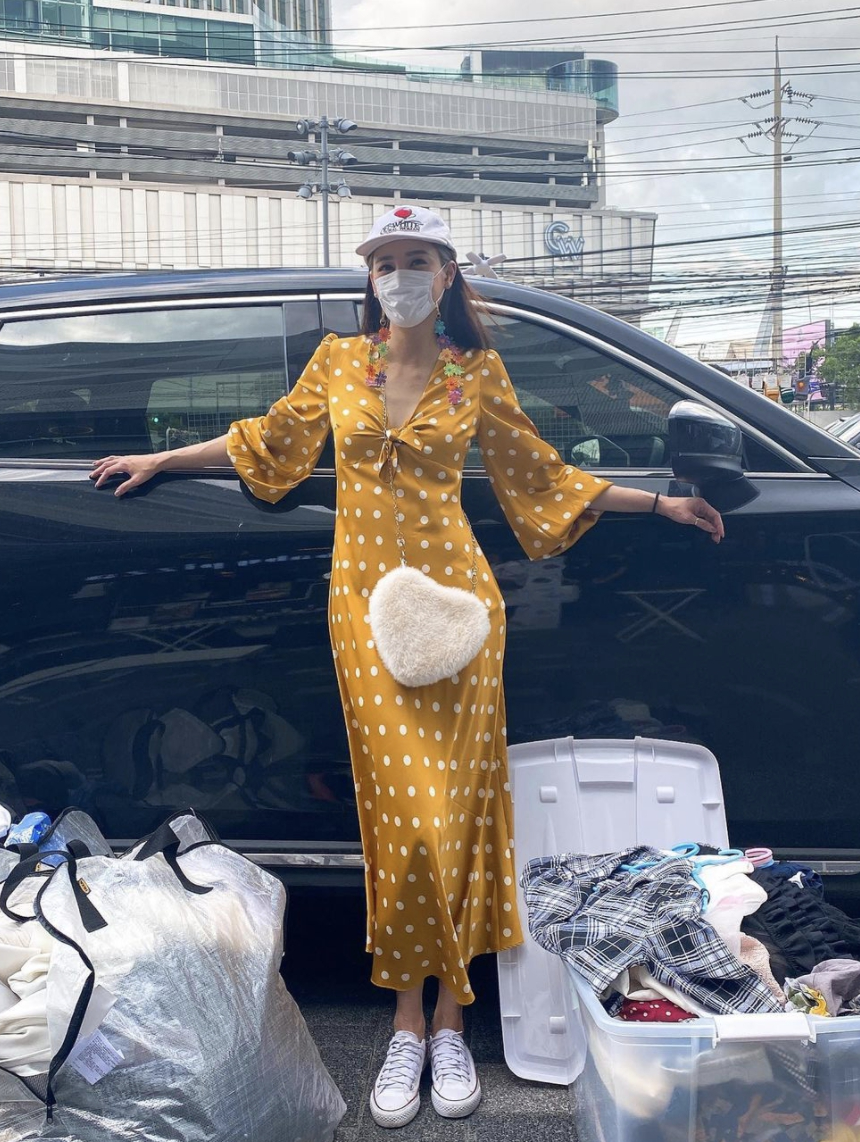 แตงโม นิดา ขายของ ตลาดนัด 