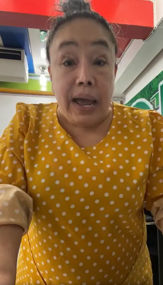 ลีน่าจัง ไลฟ์ขอบคุณ ณวัฒน์ ส่งของมาให้จนทานไม่ไหว