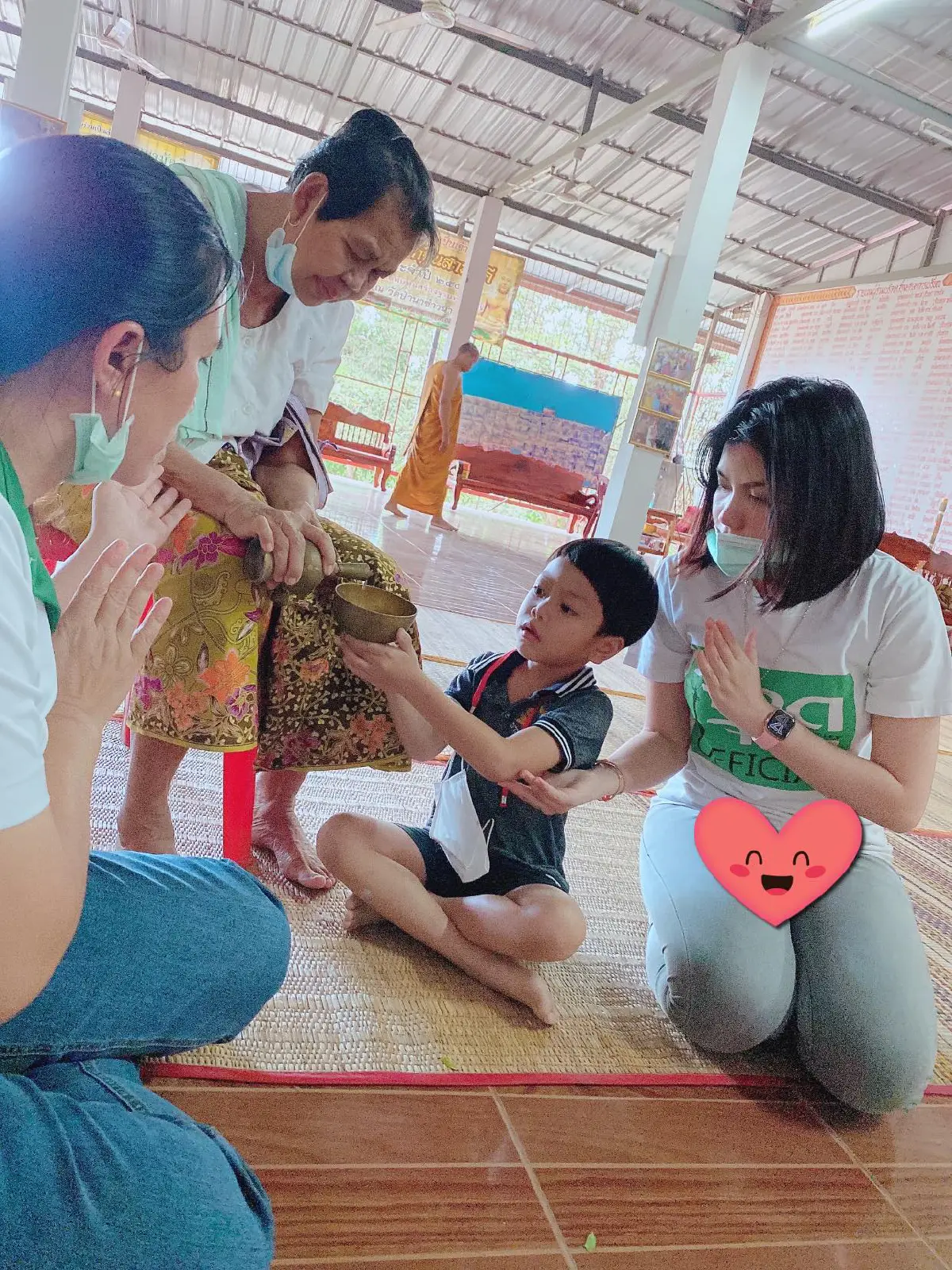 ผู้จัดการ-กระต่าย พรรณนิภา