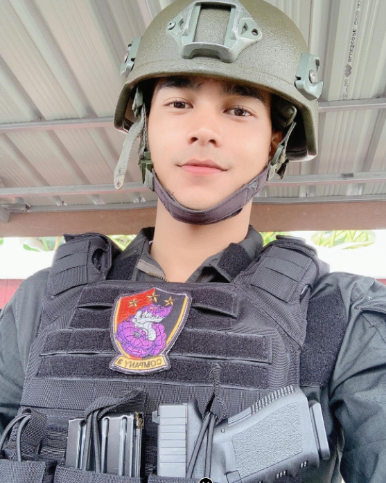 ยิว ฉัตรมงคล แฟนเจนนี่