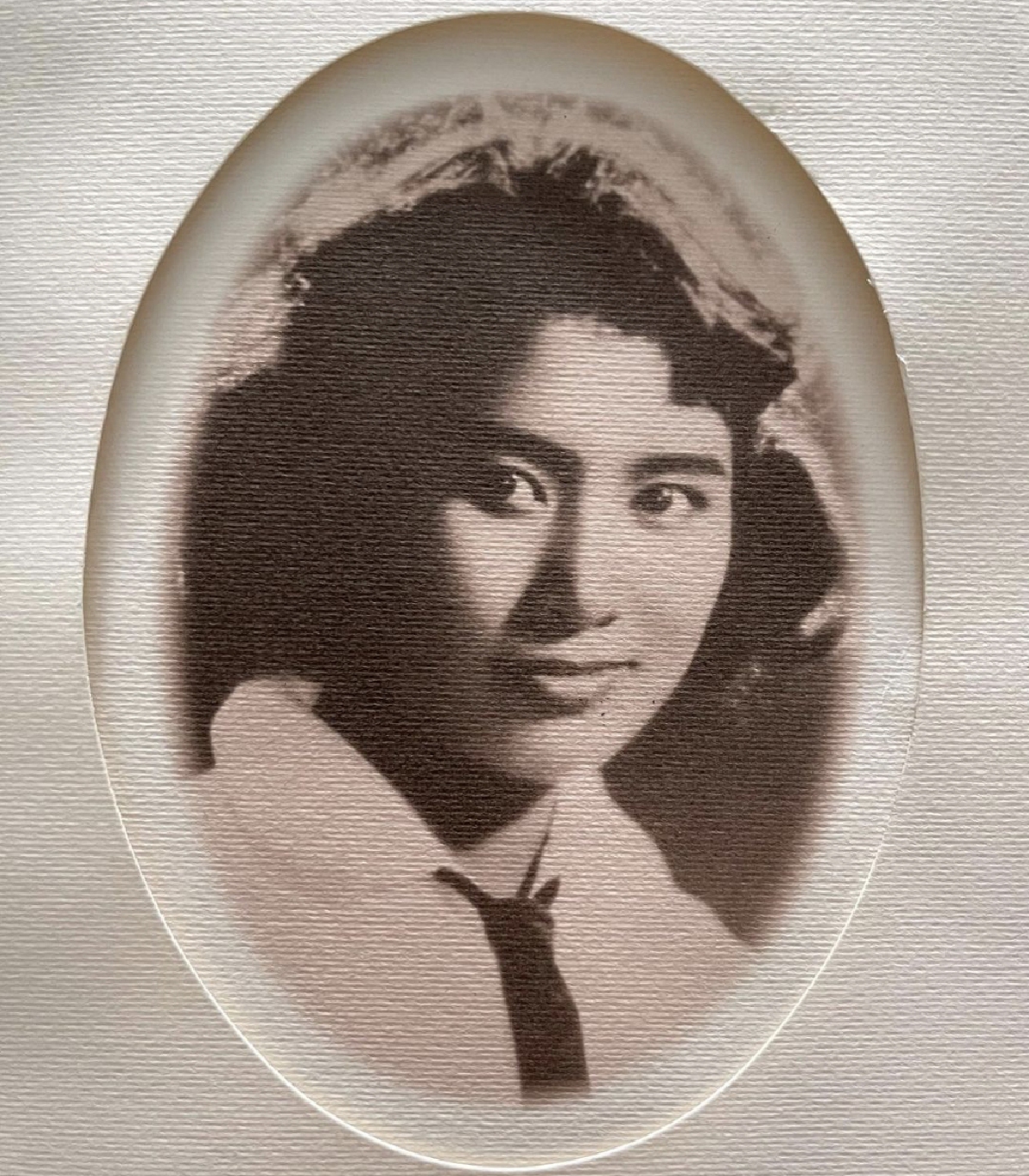 เชอรี่ เข็มอัปสร ทายาทเจ้าเมืองน่าน