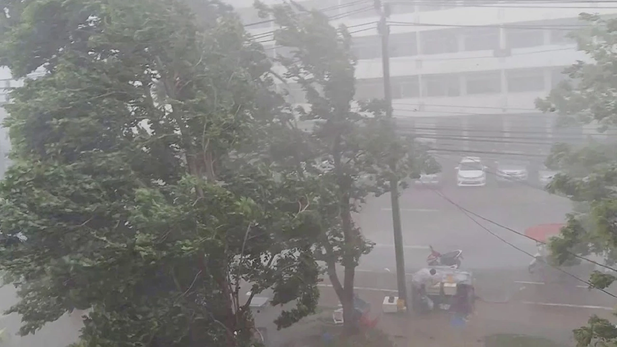 เตือนภัย ฉบับ 2   พายุฤดูร้อน  เตรียมตัวรับมือ ถล่มทั่วไทย   