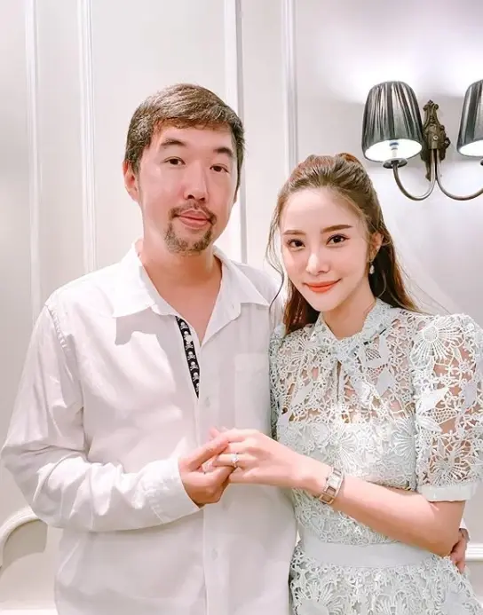 แจม ชรัฐฐา เผยสถานะยังโสด หลังถูกแฟนหนุ่มขอแต่งงานเมื่อ 2 ปีก่อน