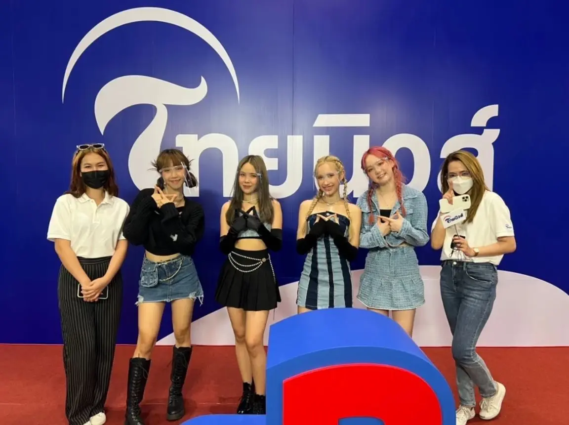 Thainews 2nd Anniversary Re-Branding เเขกผู้มีเกียรติร่วมยินดีคับคั่ง บูธพันธมิตร โชว์จากศิลปิน-เกิร์ลกรุ๊ป