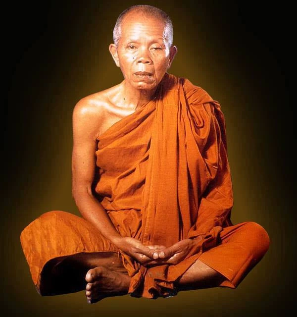 หลวงพ่อคูณองค์ใหญ่ เปิดวิธีบูชา หลวงพ่อคูณ พร้อม คาถาไหว้หลวงพ่อคูณ