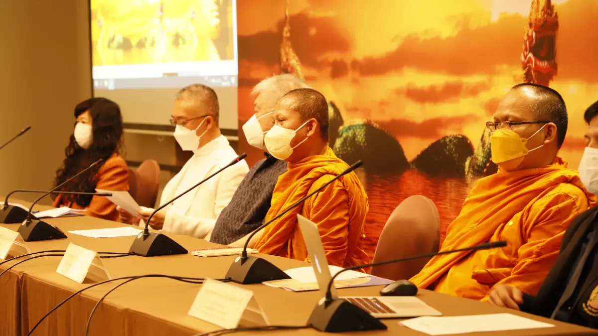 พระเมธีวรญาณ ป.ธ.9 ผศ.ดร. รองคณบดีฝ่ายบริหาร , พระมหายุทธนานรเชฏโฐ ป.ธ.9 ผศ.ดร. ผู้อำนวยการหลักสูตรพุทธศาสตรดุษฎีบัณฑิต