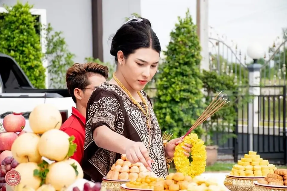 โค้งสุดท้ายก่อนหวยออก มาแล้วเลขเด็ด เจ๊ฟองเบียร์