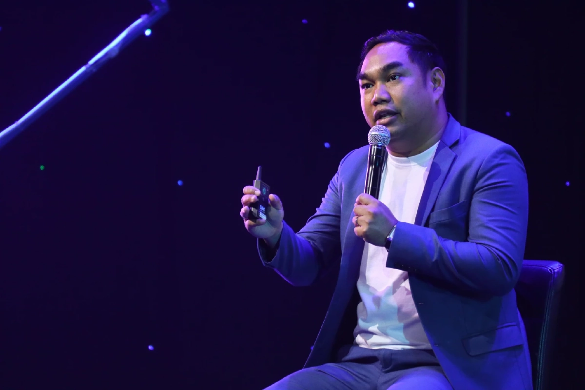 นายปริญญ์ เสถียรปกิรณกรณ์