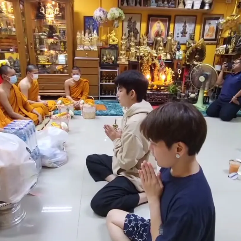 ติ๊นา ทำบุญให้พ่อแม่ ครบรอบ 6 ปี เสียชีวิต ไฟไหม้บ้าน