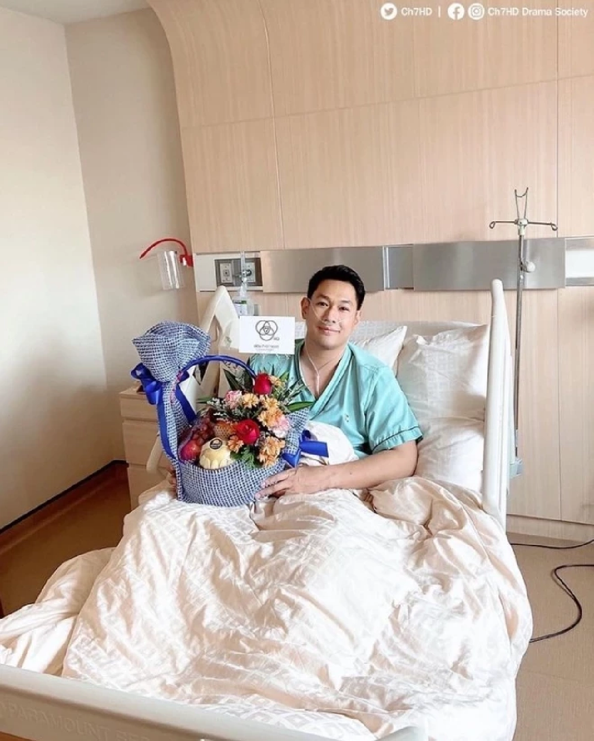 อ๋อม อรรคพันธ์ โดนเปลี่ยนตัวพระเอก หลังป่วยเข้ารพ. ต้องพักงานแสดงชั่วคราว