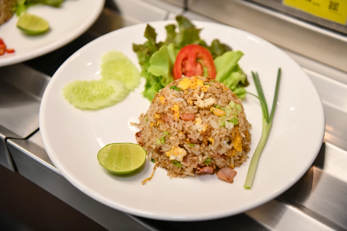 โกลเด้น เพลซ เปิดสาขานครสวรรค์ พร้อม 4 เมนูใหม่ของโกลเด้น คิชเช่น เป็นที่แรก