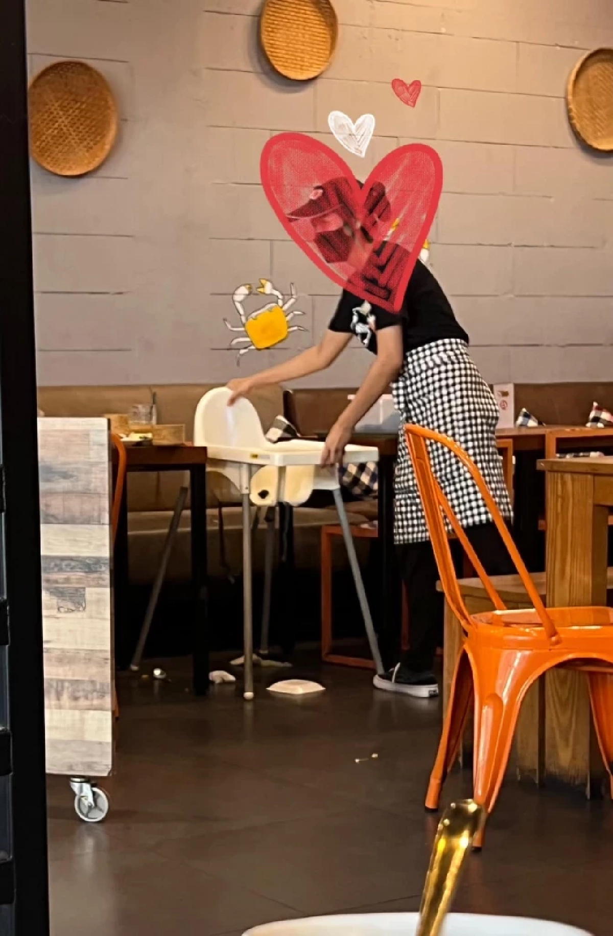 สาวโพสต์ระบาย หลังเห็นพฤติกรรมสุดทนของลูกค้าท่านอื่น สงสารพนักงานมาก