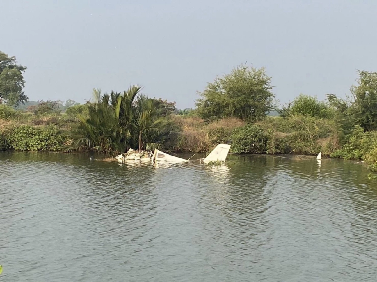 สลด เครื่องบินเล็กตก ใกล้นิคมอุตสาหกรรมสินสาคร มีรายงานผู้เสียชีวิต