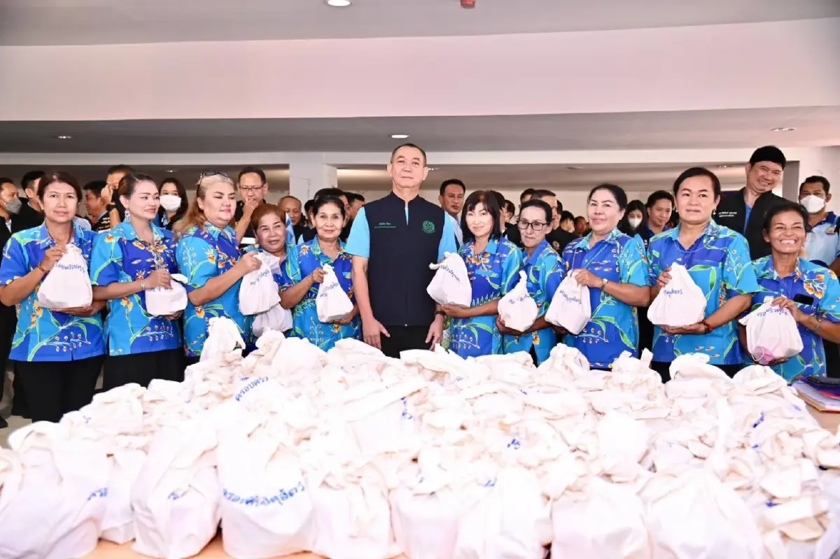 Kick off รณรงค์ป้องกันโรคและเสริมสร้างสุขภาพปศุสัตว์ "ครอบครัวปศุสัตว์เคลื่อนที่"
