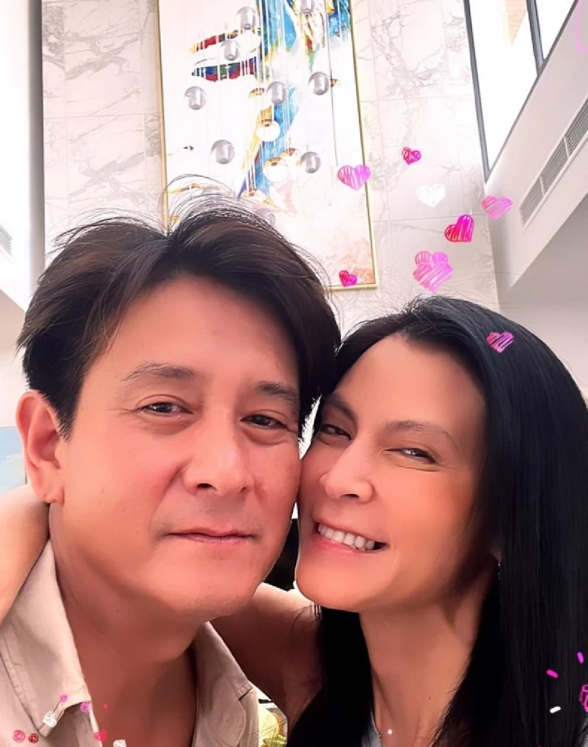 ปิ่น เก็จมณี ดีใจพี่ชายแท้ๆ มาหาถึงบ้าน หลังมีข่าวลือเรื่องความสัมพันธ์