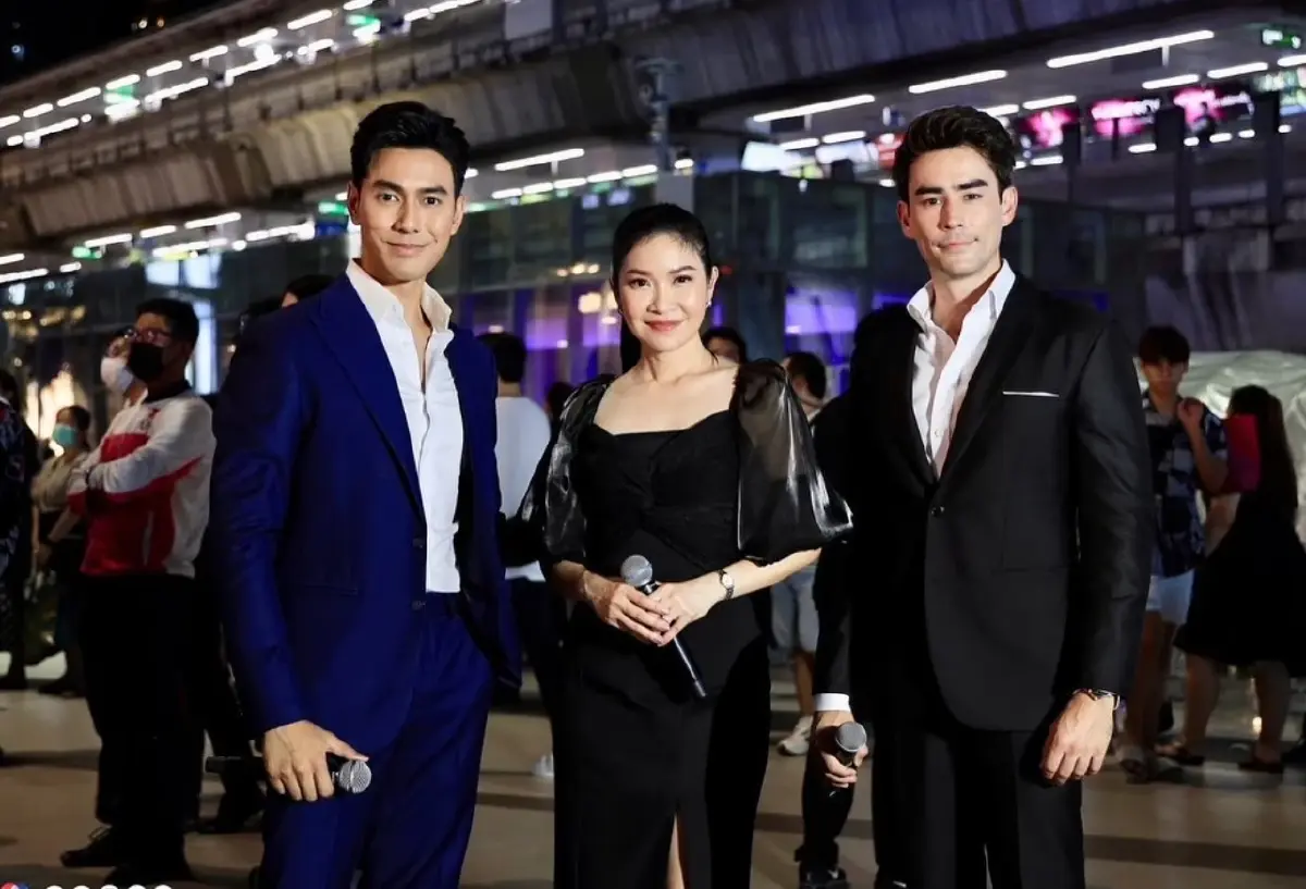 เฉลย 2 บุคคลสำคัญคว้าศีรษะ เอส กันตพงศ์ ไม่ให้กระแทกพื้น หลังวูบหมดสติในงาน