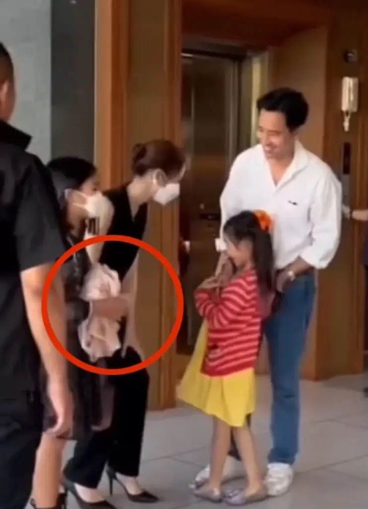 แอฟ ทักษอร เคลียร์ชัด นนกุล อยู่สถานะไหน หลังมีชาวเน็ตตาดีเห็นไปงานด้วยกัน