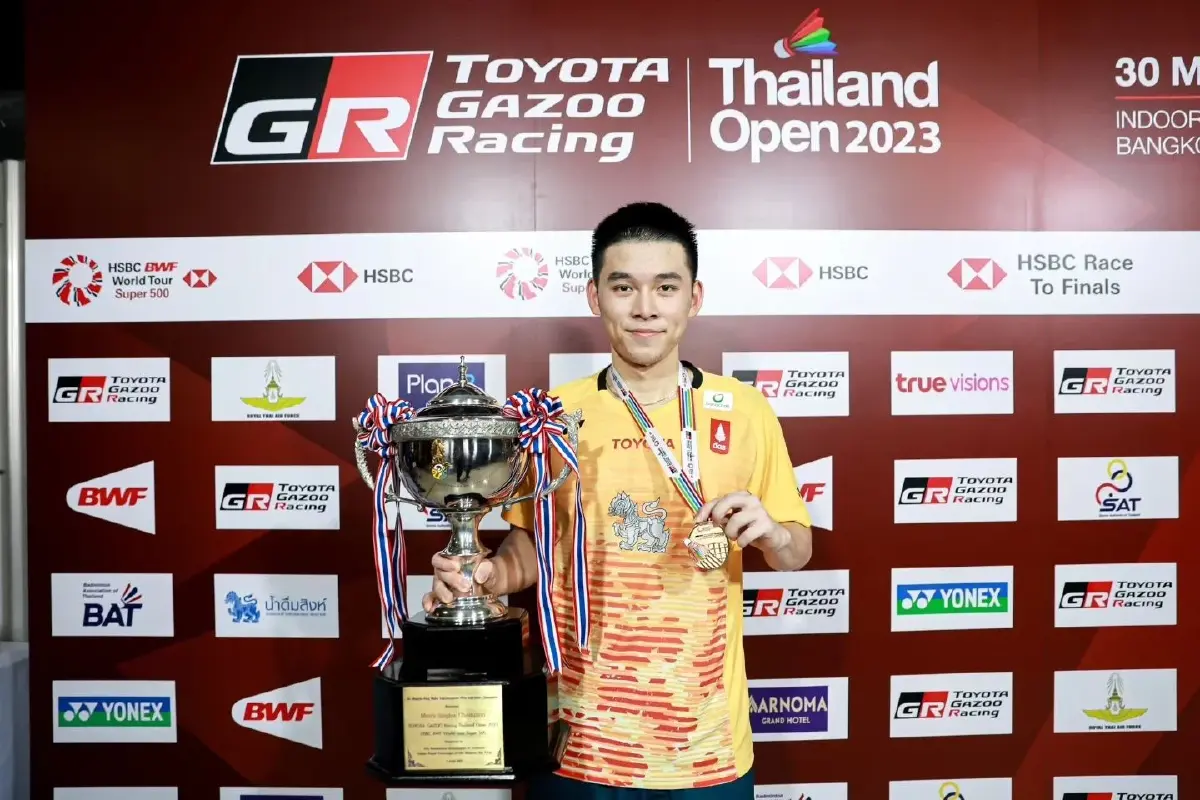 วิว กุลวุฒิ โชว์ฟอร์มเยี่ยม ผงาดขึ้นมือ 3 โลก สร้างประวัติศาสตร์หน้าใหม่