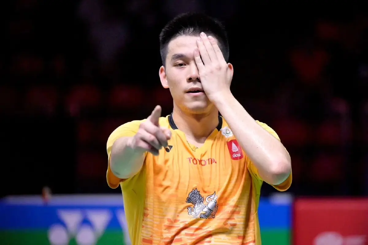 วิว กุลวุฒิ โชว์ฟอร์มเยี่ยม ผงาดขึ้นมือ 3 โลก สร้างประวัติศาสตร์หน้าใหม่