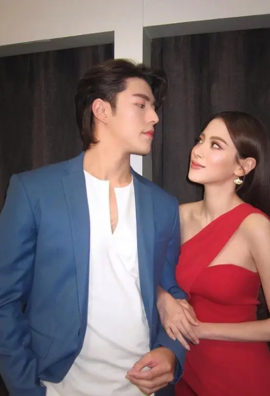 นาย ณภัทร โผล่คอมเมนต์ไอจี ใบเฟิร์น พิมพ์ชนก หลังออกงานคู่กัน
