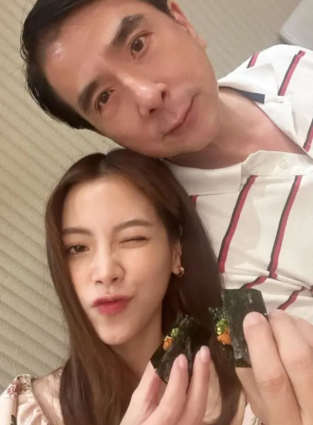 ความเคลื่อนไหว ใบเฟิร์น พิมพ์ชนก หลังมีข่าว นาย ณภัทร อัลฟอลโลว์ แม่หมู