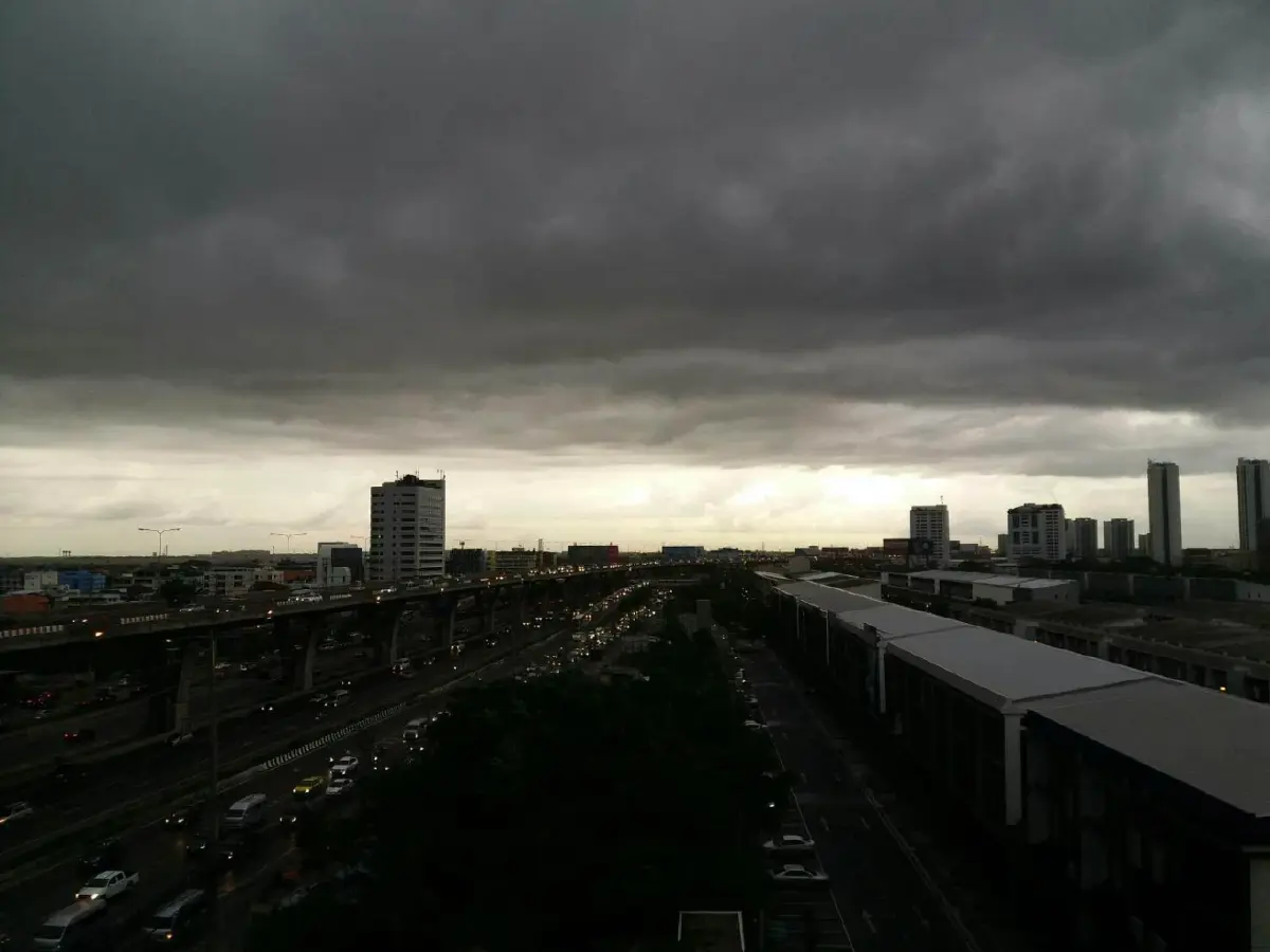 กรมอุตุฯ เตือนพื้นที่เตรียมรับมือฝนตกหนัก ช่วง 19 - 23 ส.ค. 66