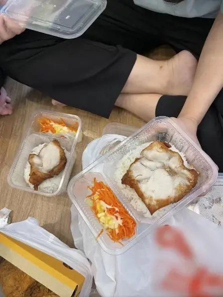 เชสเตอร์ ชี้แจงแล้ว ปมลูกค้าสั่งเมนูไก่กรอบซอสน้ำปลา แต่หนังไก่หาย