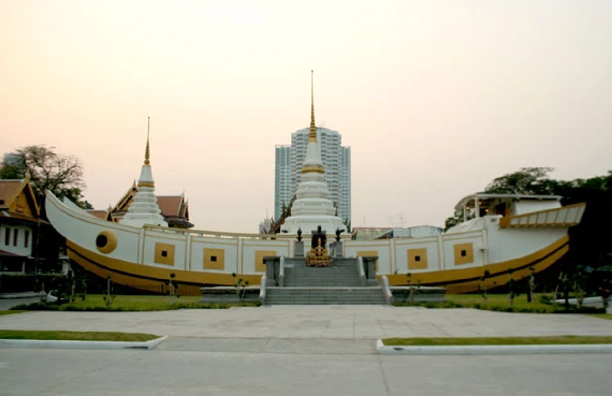 พระสำเภาเจดีย์ วัดยานนาวา ที่มีเจดีย์เป็นเรือสำเภาแห่งเดียวในโลก