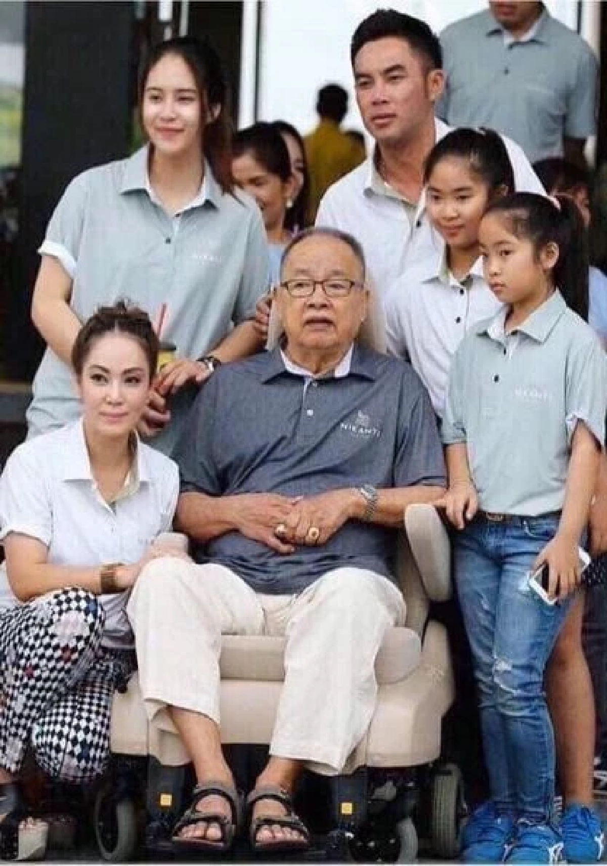ป๋าเสริฐ สะสมทรัพย์ ประมุขบ้านใหญ่นครปฐม เสียชีวิตแล้ว