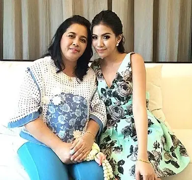 ลุกซ์ น้องชายใบเตย เผยภาพล่าสุดคุณแม่ หลังเข้ารพ. สาเหตุไม่ได้ไปศาลวันนี้