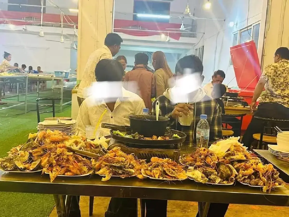 เจ้าของร้านเจอ 2 หนุ่มลุยกินบุฟเฟต์ปิ้งย่าง หวั่นเจอแบบนี้บ่อยๆ เจ๊งแน่