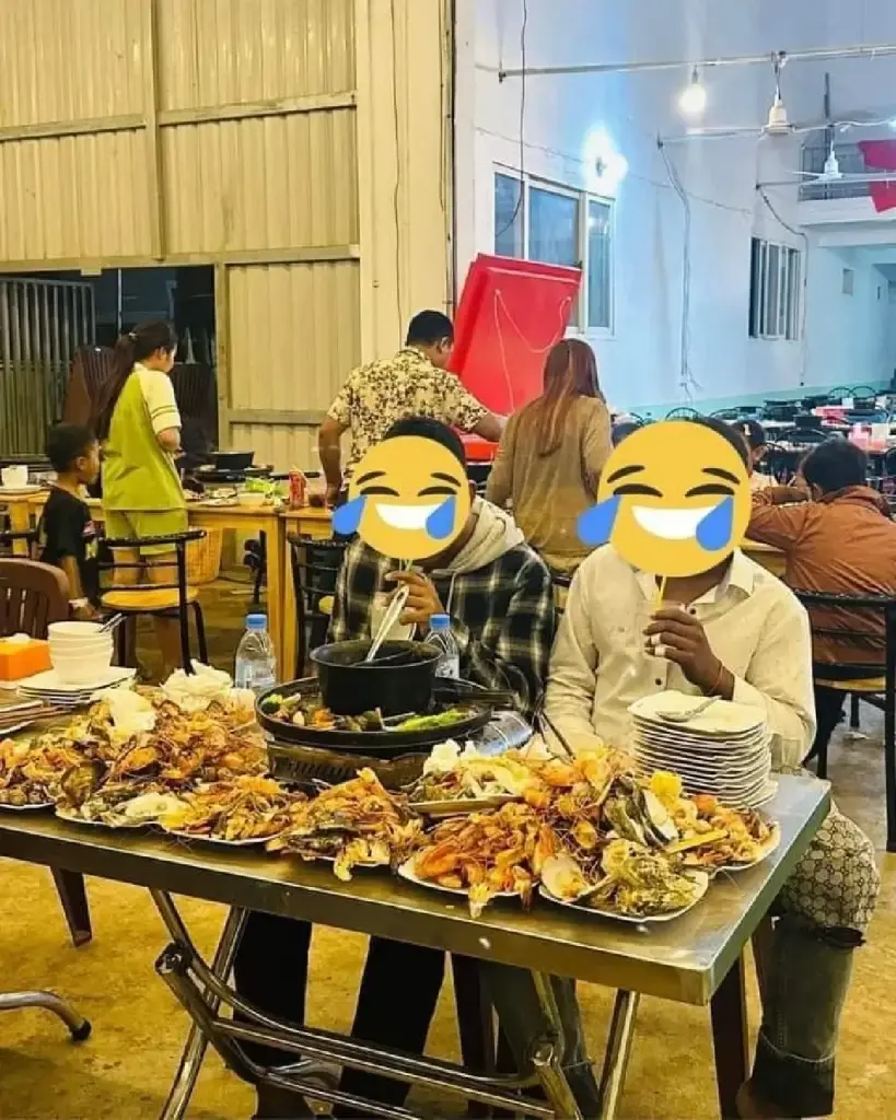 เจ้าของร้านเจอ 2 หนุ่มลุยกินบุฟเฟต์ปิ้งย่าง หวั่นเจอแบบนี้บ่อยๆ เจ๊งแน่