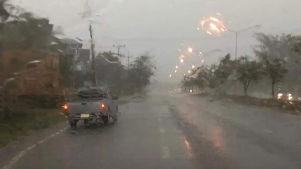กรมอุตุฯ เปิดพิกัดจังหวัด 14 จังหวัด เสี่ยงฝนฟ้าคะนอง 