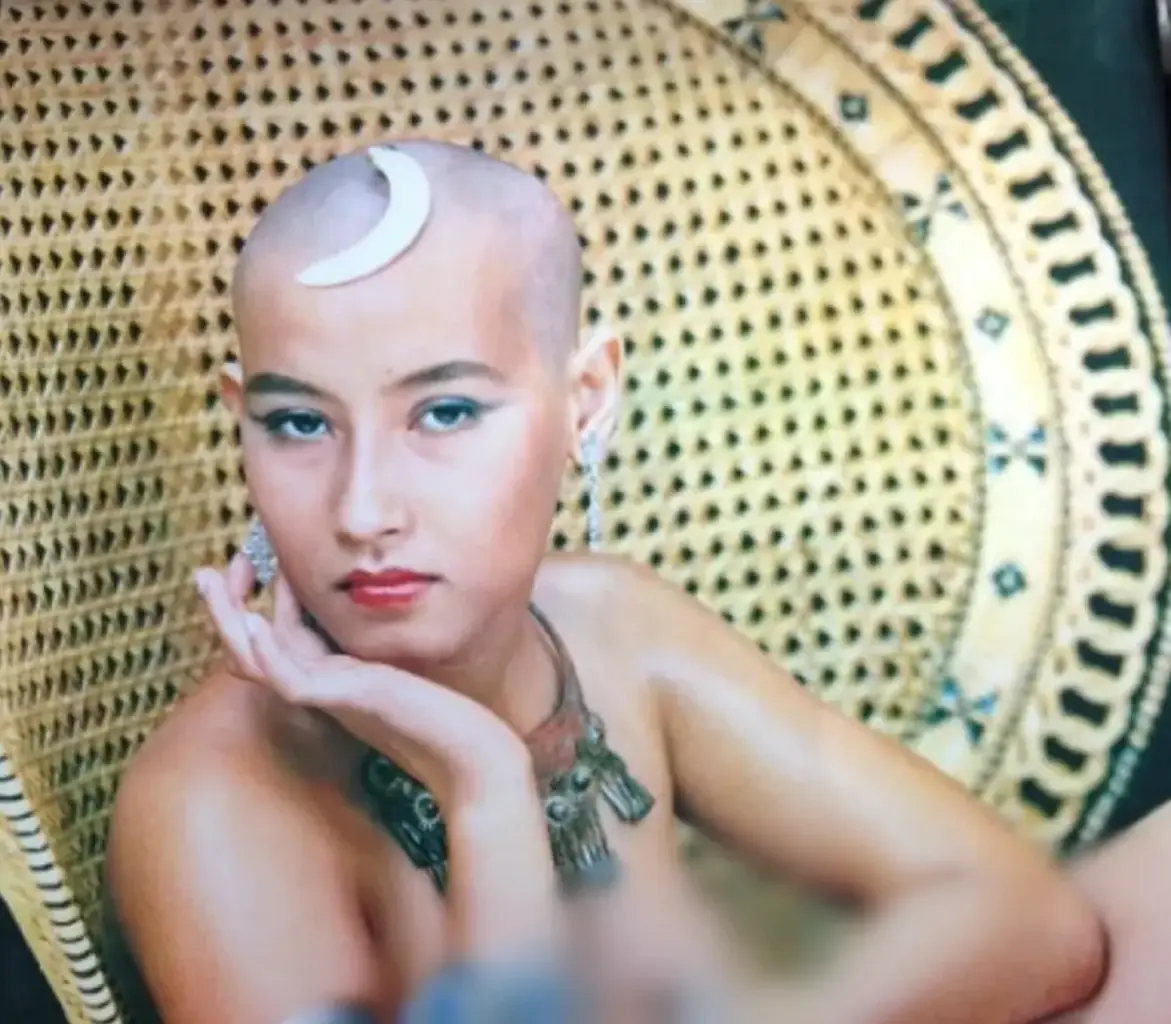 ส่องภาพ แหม่ม เนาวรัตน์ เจ้าของตำนาน "อีโล้นซ่าส์" ปัจจุบันยังสวยไม่สร่าง