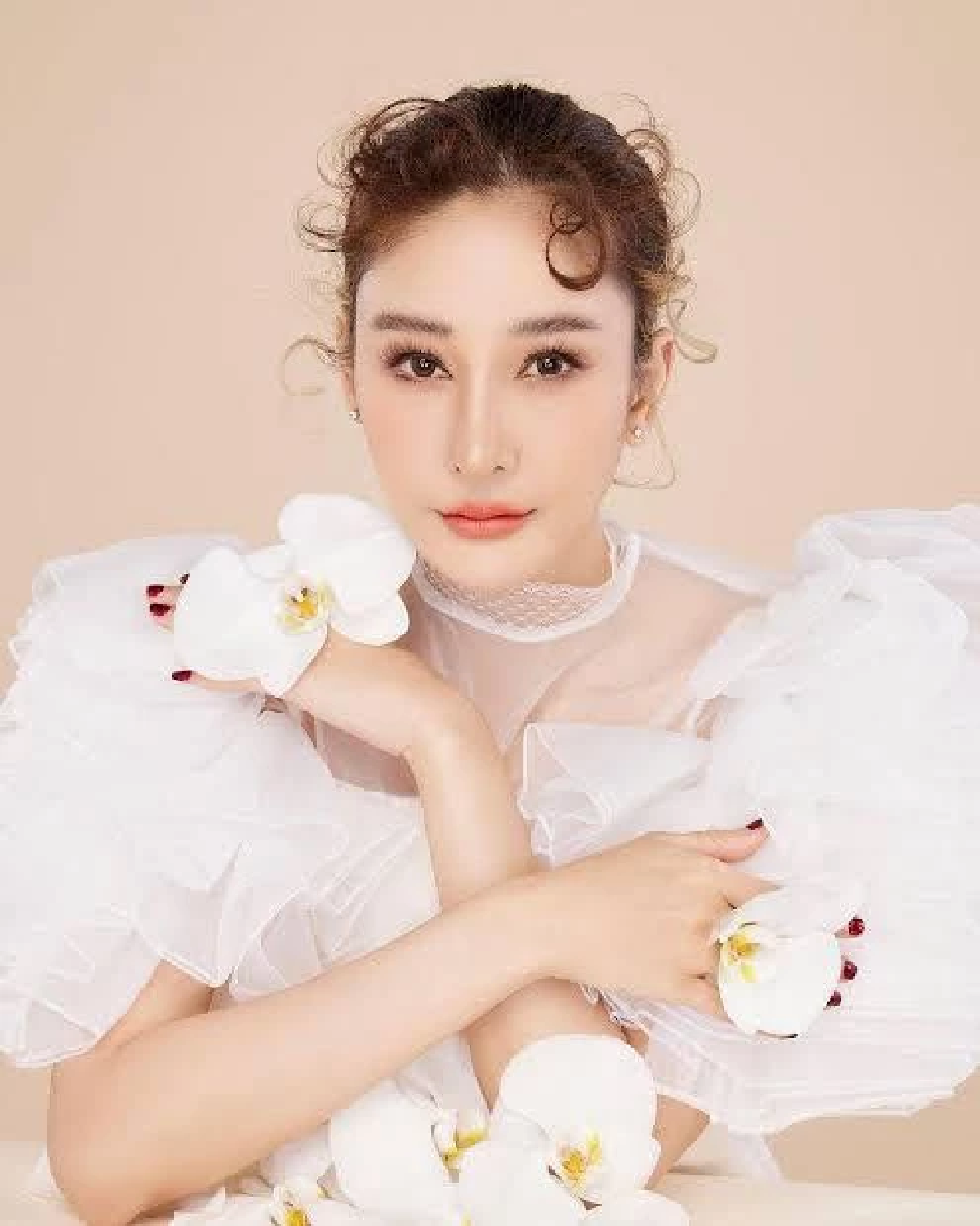 \"อ.ปานเทพ\" เปิดหน้า ภาพตัวอย่างใครเป็นใคร ทำชาวเน็ตคอมเมนต์สนั่น