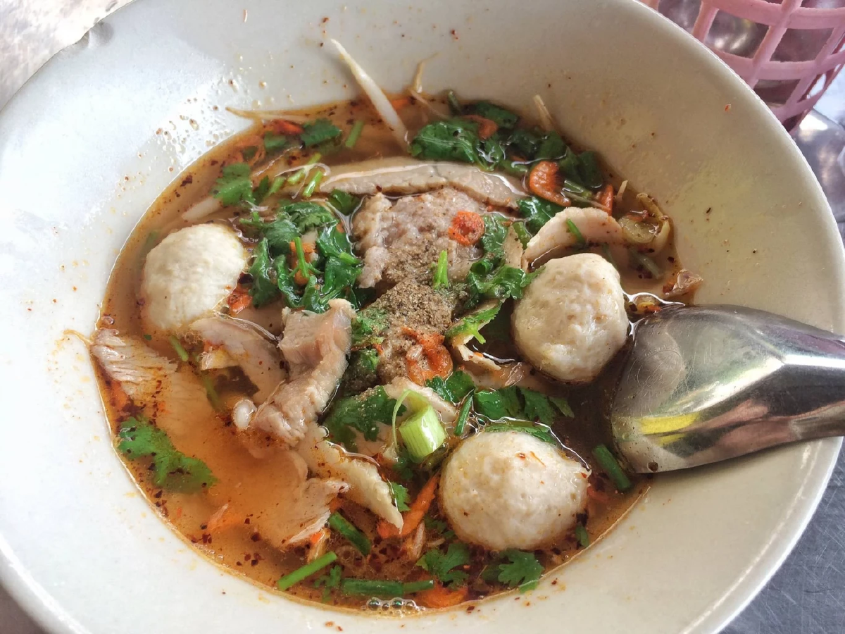 “ก๋วยเตี๋ยวต้มส้ม” เมนูไทยโบราณรสแซ่บ หลายคนอาจยังไม่รู้จัก